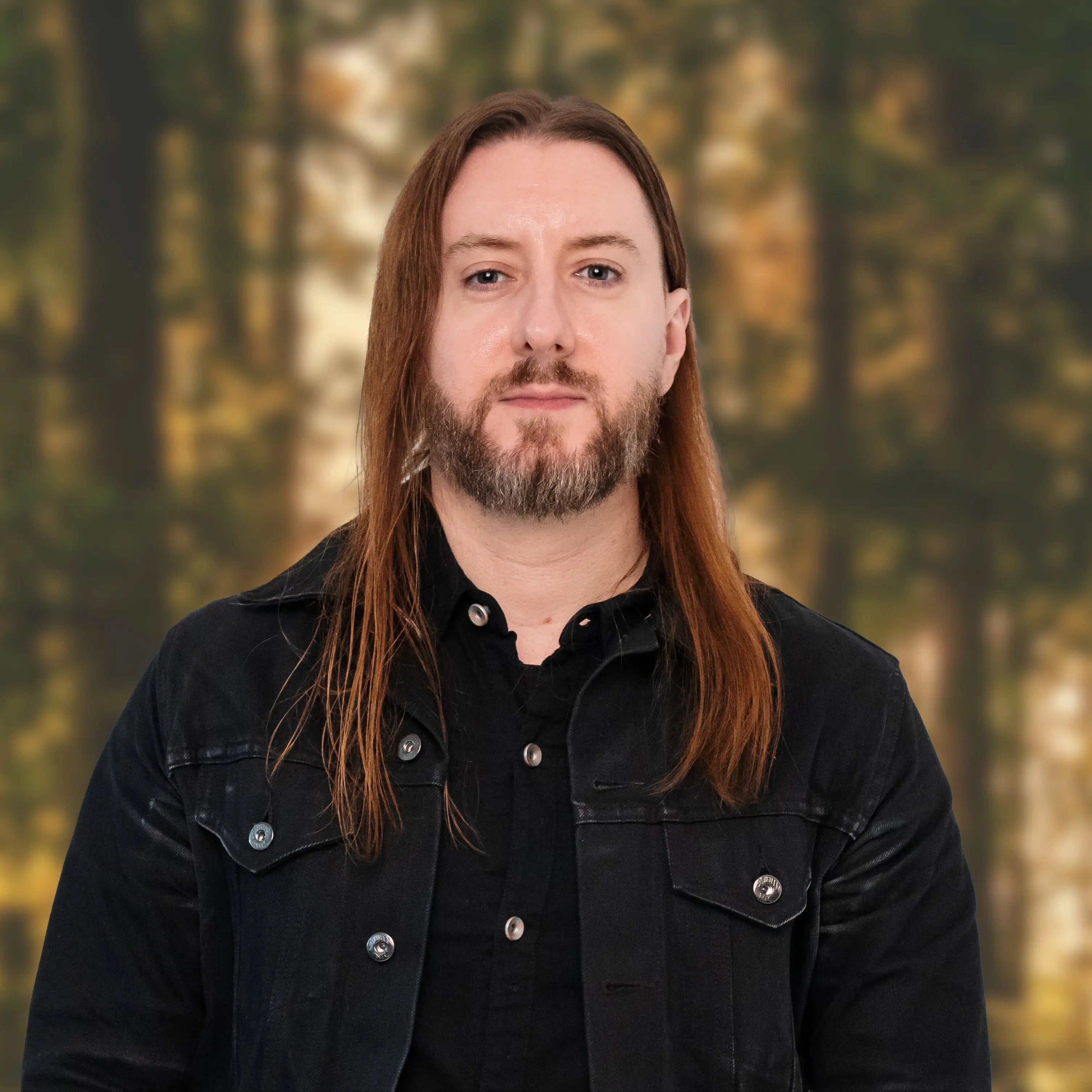 Photo of Chris  - a 30-40 years old, white man with long brown hair, dark eyes and a beard